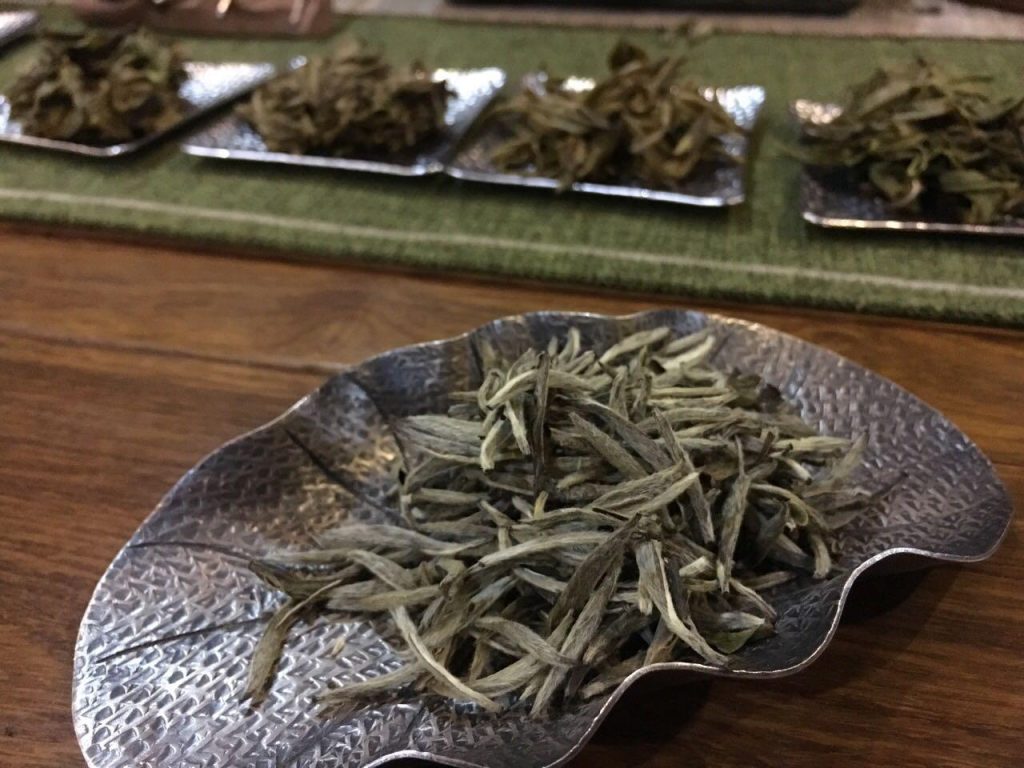 白茶回收全攻略：如何让老白茶价值翻倍