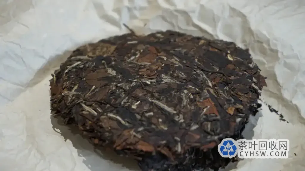 白茶收藏避坑指南：银针和寿眉到底怎么选？