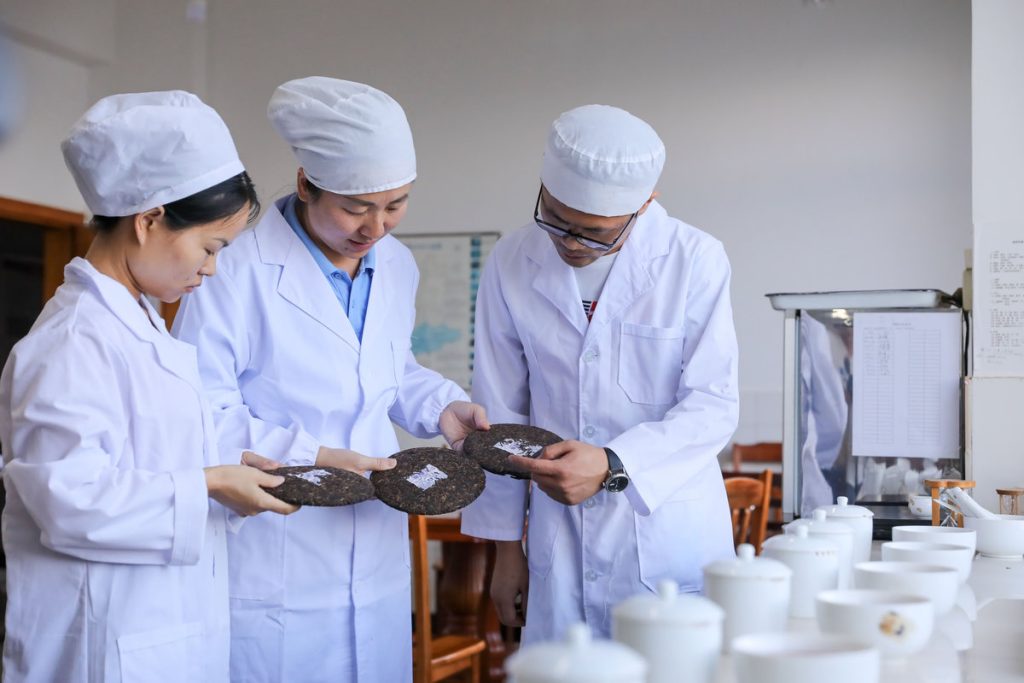 礼品回收茶叶怎么处理？揭开背后的专业之道​