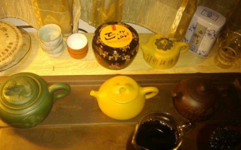 藏家注意：大品牌普洱行情生变，部分回收价已近腰斩