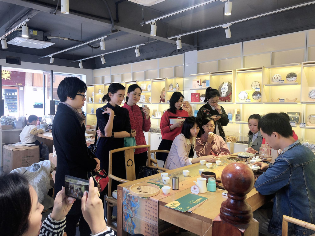 茶叶回收吗广州？老茶客都在找的靠谱答案