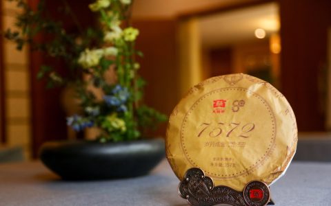 珠海有回收老茶饼的吗？茶叶回收网为你解难题​