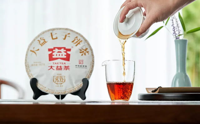 家里的大益茶值多少钱？老茶客揭秘回收价关键因素，附全国上门回收渠道